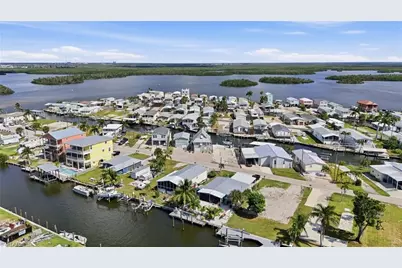 850 Oak St, Fort Myers Beach, FL 33931 - Photo 33