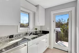 739 5th Ave N, Naples, FL 34102 - Photo 37