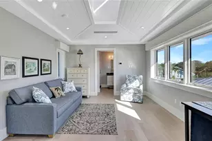 739 5th Ave N, Naples, FL 34102 - Photo 35