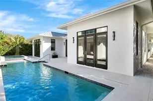 739 5th Ave N, Naples, FL 34102 - Photo 43