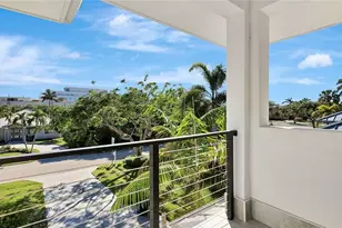 739 5th Ave N, Naples, FL 34102 - Photo 31