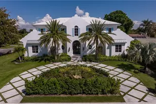 3770 Crayton Rd, Naples, FL 34103 - Photo 1