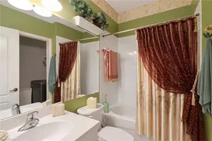 9850 Diamond Head Ln S, Fort Myers, FL 33919 - Photo 5