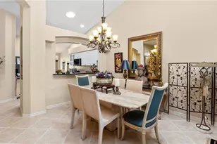8185 Tauren Ct, Naples, FL 34119 - Photo 15