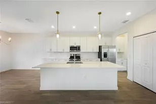 20669 Greenwich Pl, Estero, FL 33928 - Photo 9