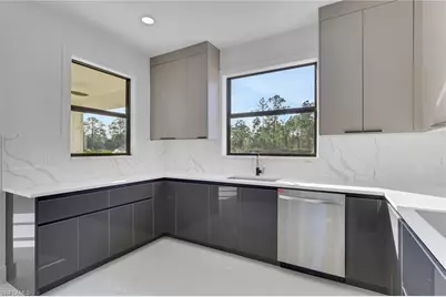 648 Ames St E, Lehigh Acres, FL 33974 - Photo 11