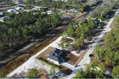 648 Ames St E, Lehigh Acres, FL 33974 - Photo 27