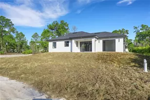 648 Ames St E, Lehigh Acres, FL 33974 - Photo 23