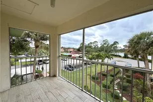 1001 Foxfire Ln, Naples, FL 34104 - Photo 13