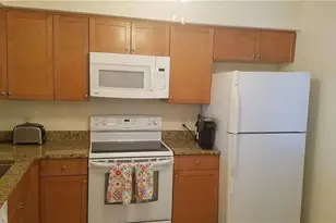 1075 Foxfire Ln, Naples, FL 34104 - Photo 3