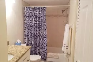 1075 Foxfire Ln, Naples, FL 34104 - Photo 11