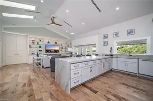 805 Lake Vista Ct, Naples, FL 34108 - Photo 13