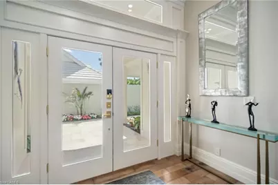 805 Lake Vista Ct, Naples, FL 34108 - Photo 9