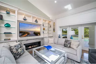 805 Lake Vista Ct, Naples, FL 34108 - Photo 11