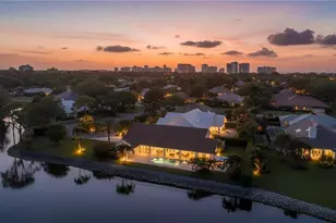 805 Lake Vista Ct, Naples, FL 34108 - Photo 5