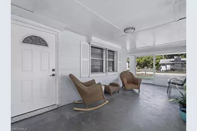 77 Glenmont Dr W, North Fort Myers, FL 33917 - Photo 7