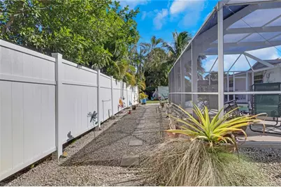 605 101st Ave N, Naples, FL 34108 - Photo 31