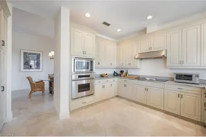 1400 Gulf Shore Blvd N #312, Naples, FL 34102 - Photo 5