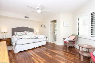 592 Beachwalk Cir, Naples, FL 34108 - Photo 9