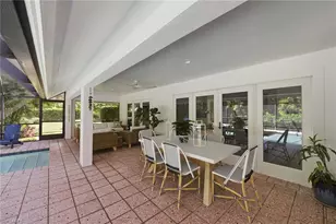 721 Turkey Oak Ln, Naples, FL 34108 - Photo 9