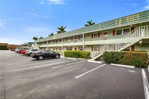 200 Valley Stream Dr, Naples, FL 34113 - Photo 29