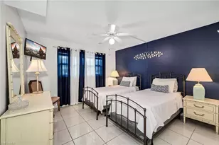 200 Valley Stream Dr, Naples, FL 34113 - Photo 21