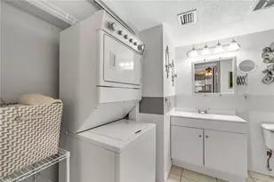 200 Valley Stream Dr, Naples, FL 34113 - Photo 19