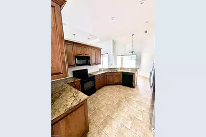 27031 Edenrock Ct, Bonita Springs, FL 34135 - Photo 3