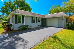 225 Georgetown Blvd, Naples, FL 34112 - Photo 7