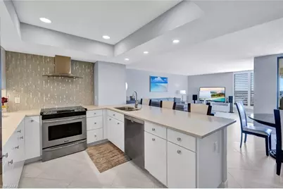 3215 Gulf Shore Blvd N #704N, Naples, FL 34103 - Photo 7