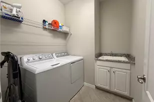 4284 Raffia Palm Cir, Naples, FL 34119 - Photo 17