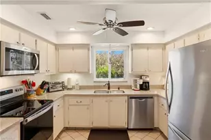 215 Cypress Way E, Naples, FL 34110 - Photo 11