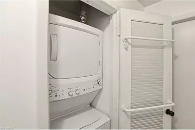 215 Cypress Way E #E3, Naples, FL 34110 - Photo 27