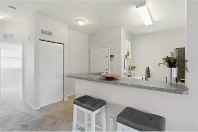 4117 Bellasol Cir #124, Fort Myers, FL 33916 - Photo 5