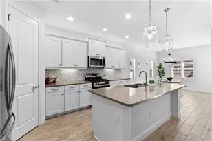 19763 Coconut Harbor Cir, Fort Myers, FL 33908 - Photo 9