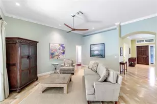 302 Sawgrass Ct, Naples, FL 34110 - Photo 5