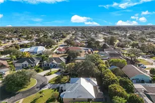 302 Sawgrass Ct, Naples, FL 34110 - Photo 33