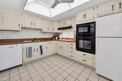 5960 Pelican Bay Blvd #333, Naples, FL 34108 - Photo 5