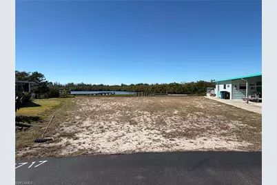 4717 Tahiti Dr, Bonita Springs, FL 34134 - Photo 9