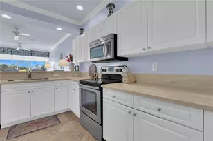 7895 Mahogany Run Ln, Naples, FL 34113 - Photo 5