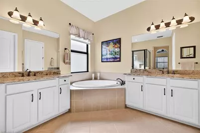 1489 Serrano Cir, Naples, FL 34105 - Photo 19