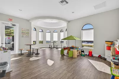 1489 Serrano Cir, Naples, FL 34105 - Photo 43