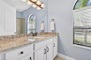 1489 Serrano Cir, Naples, FL 34105 - Photo 21