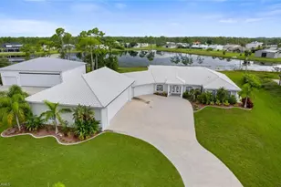 18683 Baseleg Ave, North Fort Myers, FL 33917 - Photo 7