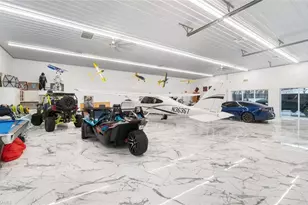 18683 Baseleg Ave, North Fort Myers, FL 33917 - Photo 9