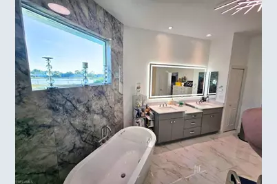 18683 Baseleg Ave, North Fort Myers, FL 33917 - Photo 21