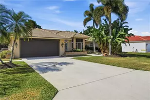 1115 Moon Lake Dr, Naples, FL 34104 - Photo 3