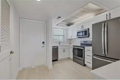 271 Southbay Dr #248, Naples, FL 34108 - Photo 3