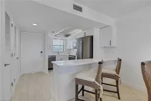 271 Southbay Dr, Naples, FL 34108 - Photo 5