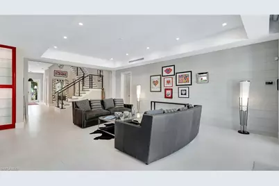 739 5th Ave N, Naples, FL 34102 - Photo 3